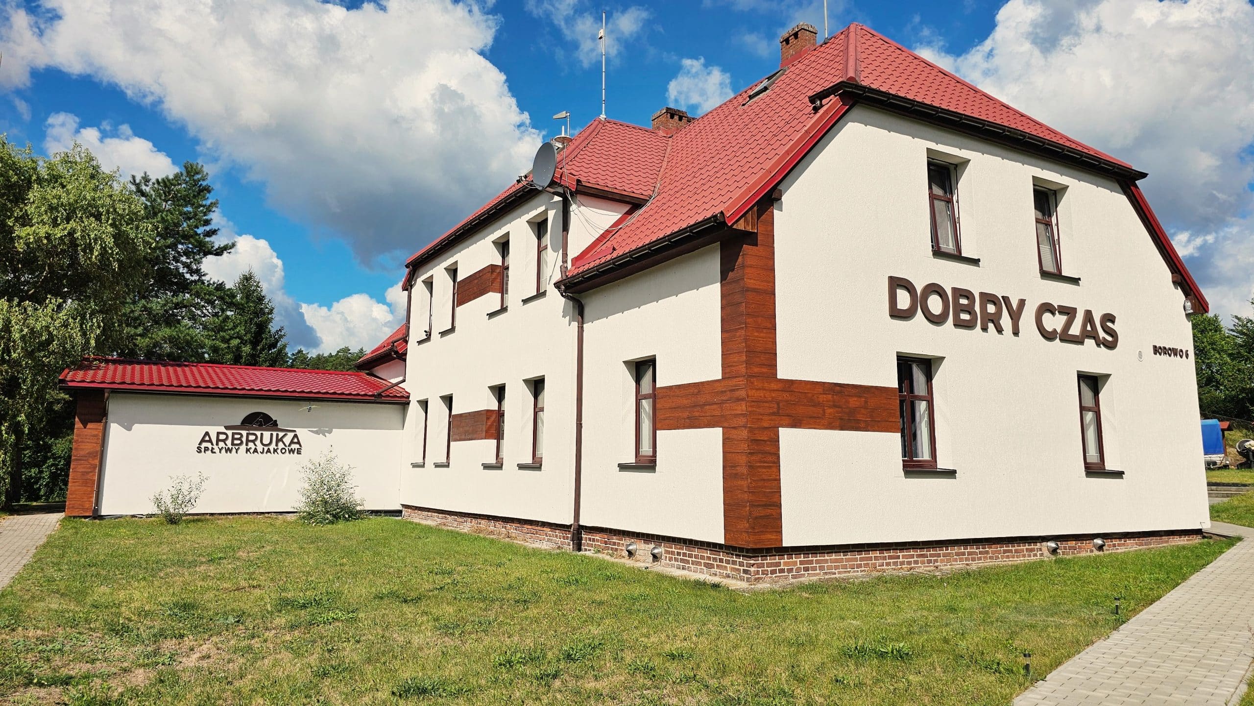 Zorganizowany spływ kajakowy Drawą